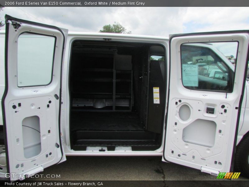 Oxford White / Medium Flint Grey 2006 Ford E Series Van E150 Commercial
