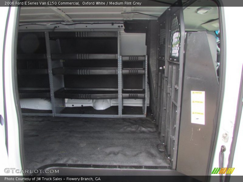 Oxford White / Medium Flint Grey 2006 Ford E Series Van E150 Commercial