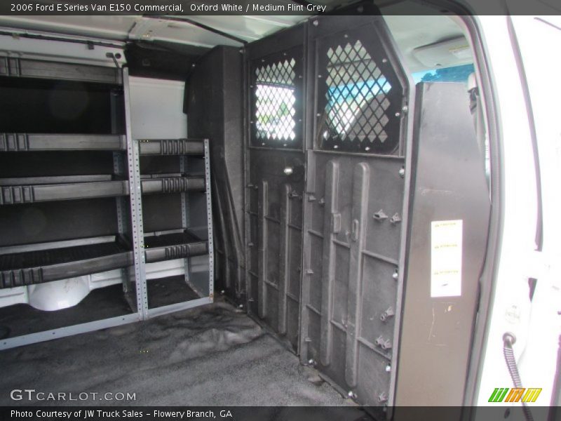Oxford White / Medium Flint Grey 2006 Ford E Series Van E150 Commercial