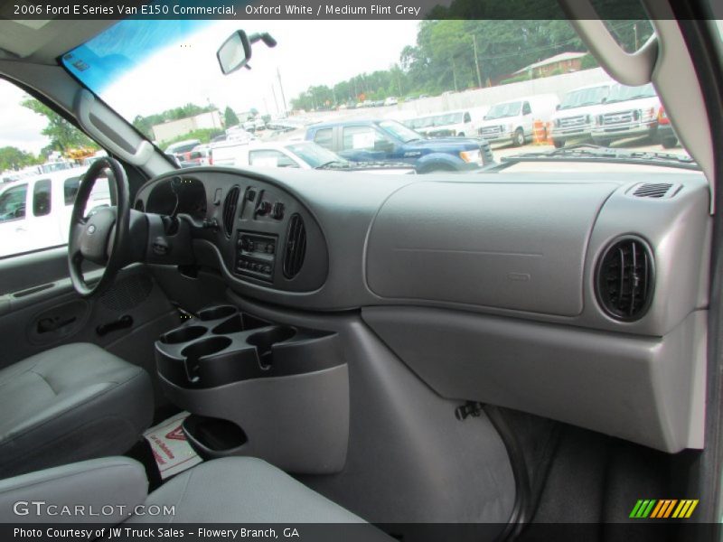 Oxford White / Medium Flint Grey 2006 Ford E Series Van E150 Commercial