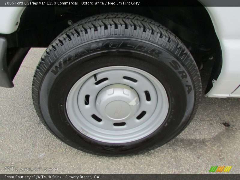 Oxford White / Medium Flint Grey 2006 Ford E Series Van E150 Commercial