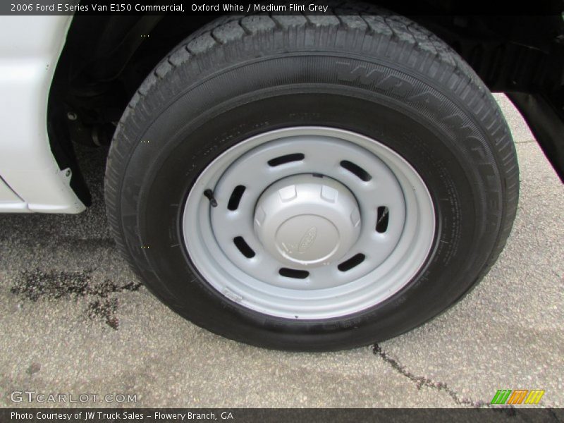 Oxford White / Medium Flint Grey 2006 Ford E Series Van E150 Commercial