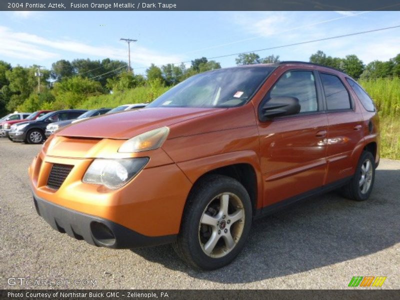 Front 3/4 View of 2004 Aztek 