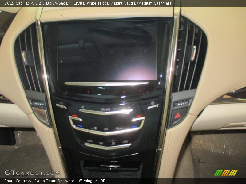 Crystal White Tricoat / Light Neutral/Medium Cashmere 2015 Cadillac ATS 2.5 Luxury Sedan