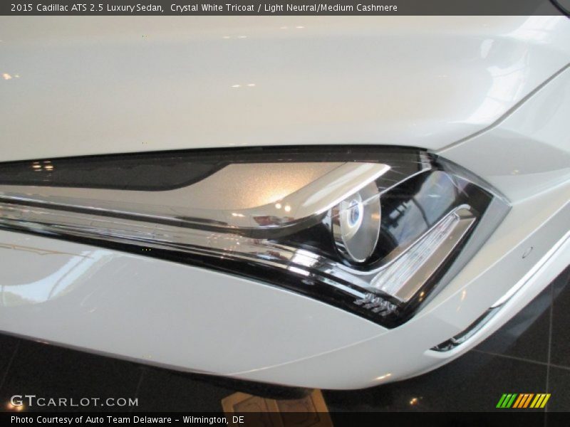 Crystal White Tricoat / Light Neutral/Medium Cashmere 2015 Cadillac ATS 2.5 Luxury Sedan