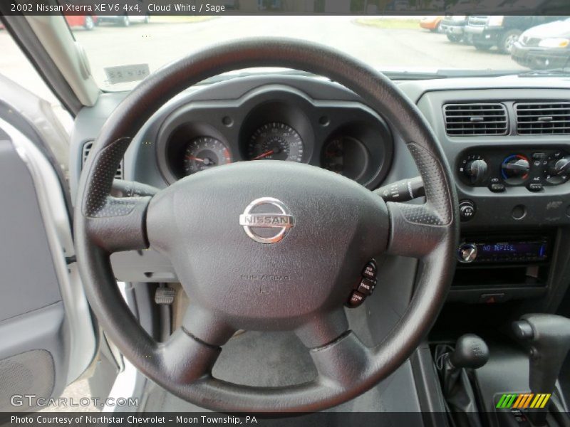 Cloud White / Sage 2002 Nissan Xterra XE V6 4x4