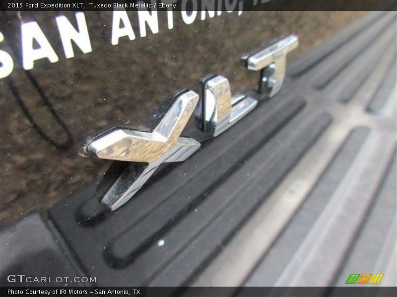 Tuxedo Black Metallic / Ebony 2015 Ford Expedition XLT