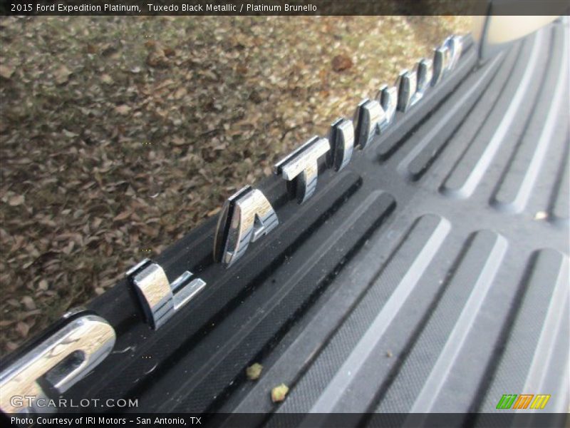 Tuxedo Black Metallic / Platinum Brunello 2015 Ford Expedition Platinum