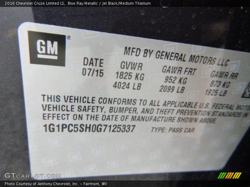 Blue Ray Metallic / Jet Black/Medium Titanium 2016 Chevrolet Cruze Limited LS