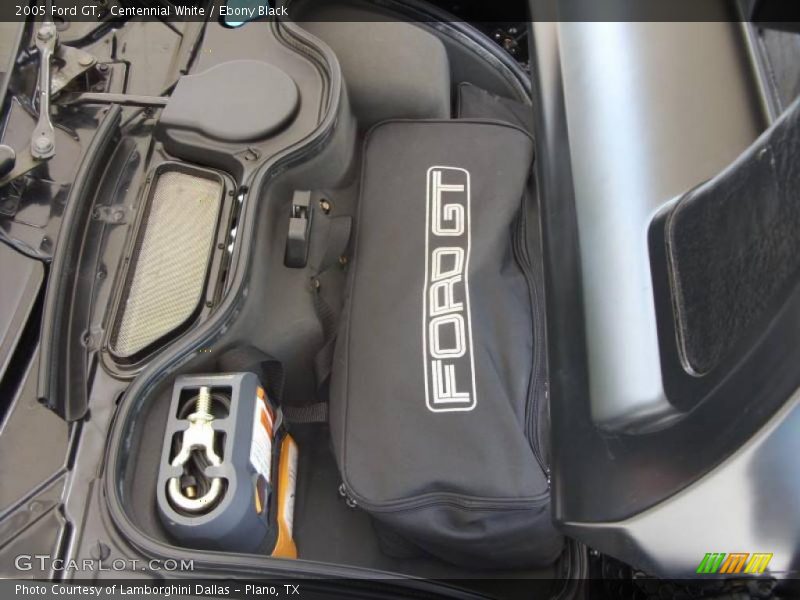  2005 GT  Trunk