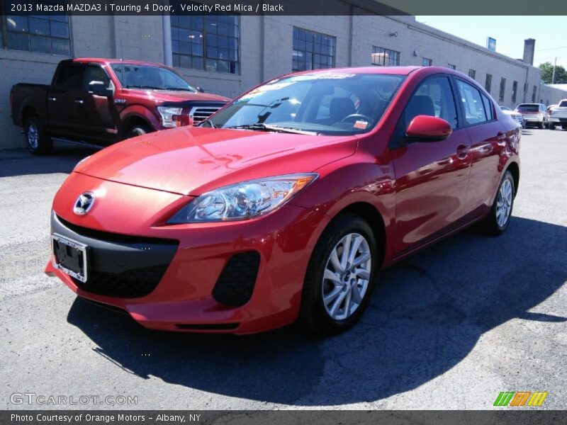 Front 3/4 View of 2013 MAZDA3 i Touring 4 Door