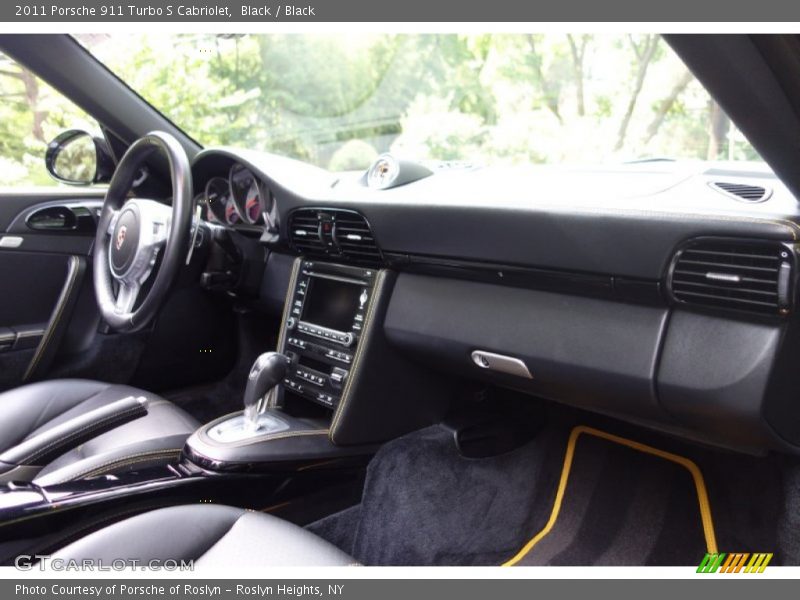 Dashboard of 2011 911 Turbo S Cabriolet