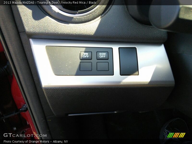 Velocity Red Mica / Black 2013 Mazda MAZDA3 i Touring 4 Door