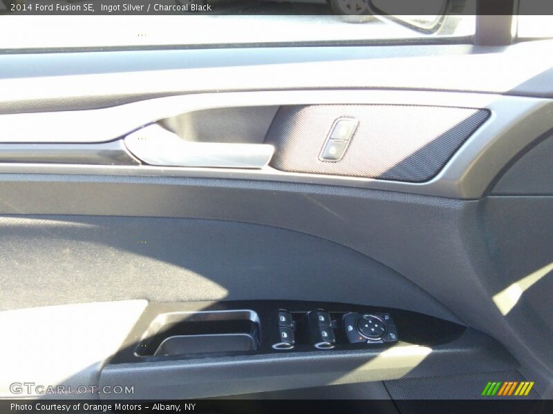 Ingot Silver / Charcoal Black 2014 Ford Fusion SE