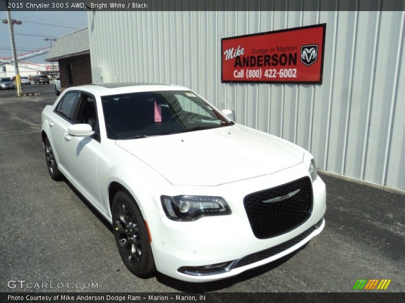 Bright White / Black 2015 Chrysler 300 S AWD