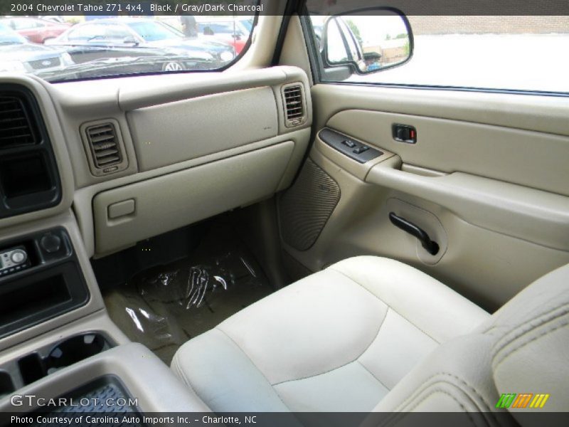 Black / Gray/Dark Charcoal 2004 Chevrolet Tahoe Z71 4x4