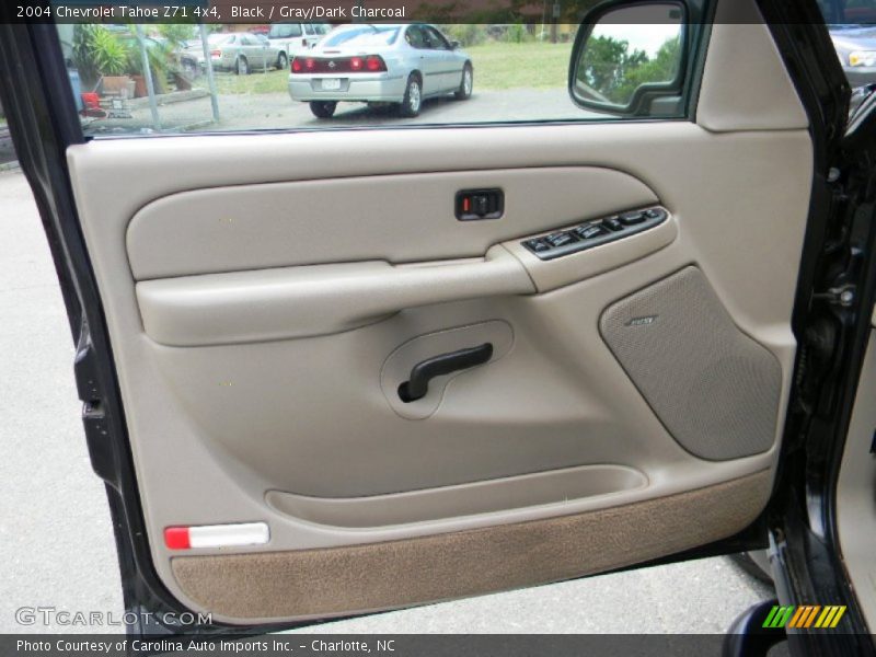 Black / Gray/Dark Charcoal 2004 Chevrolet Tahoe Z71 4x4