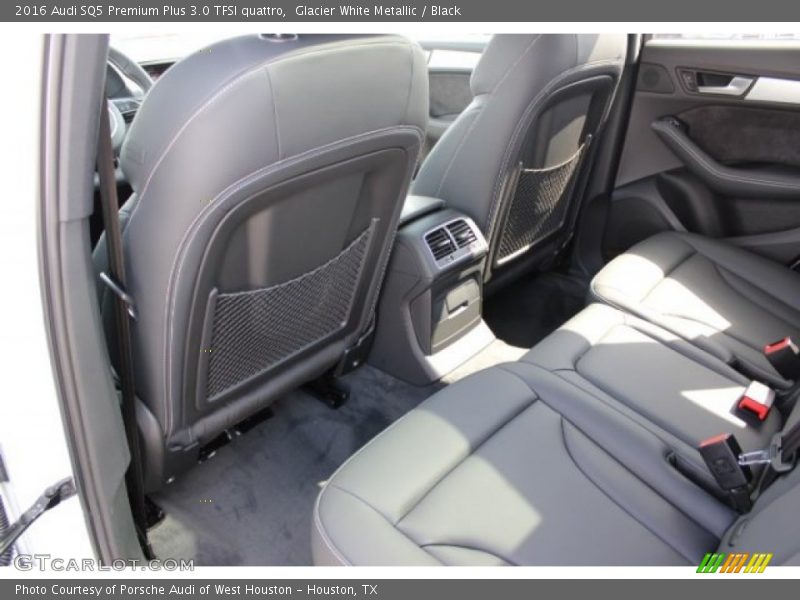 Rear Seat of 2016 SQ5 Premium Plus 3.0 TFSI quattro