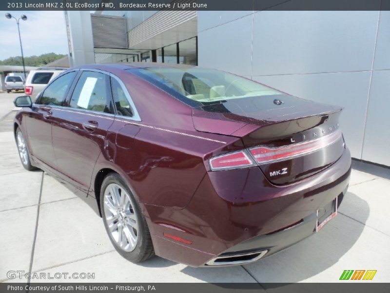 Bordeaux Reserve / Light Dune 2013 Lincoln MKZ 2.0L EcoBoost FWD