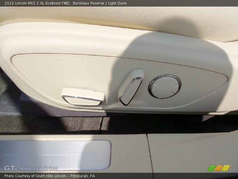 Bordeaux Reserve / Light Dune 2013 Lincoln MKZ 2.0L EcoBoost FWD