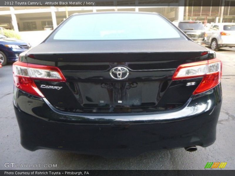 Attitude Black Metallic / Ivory 2012 Toyota Camry L