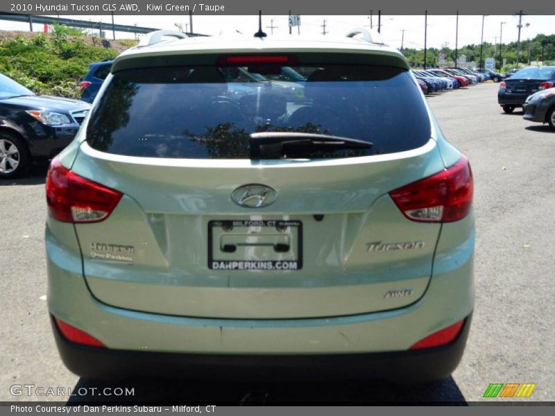 Kiwi Green / Taupe 2010 Hyundai Tucson GLS AWD