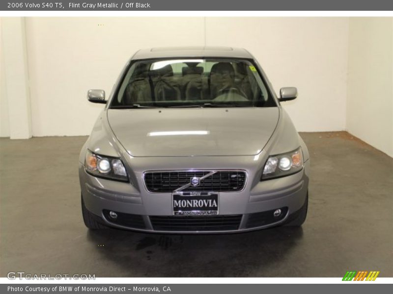 Flint Gray Metallic / Off Black 2006 Volvo S40 T5