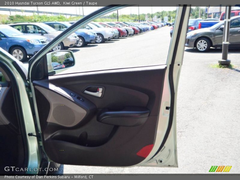 Kiwi Green / Taupe 2010 Hyundai Tucson GLS AWD