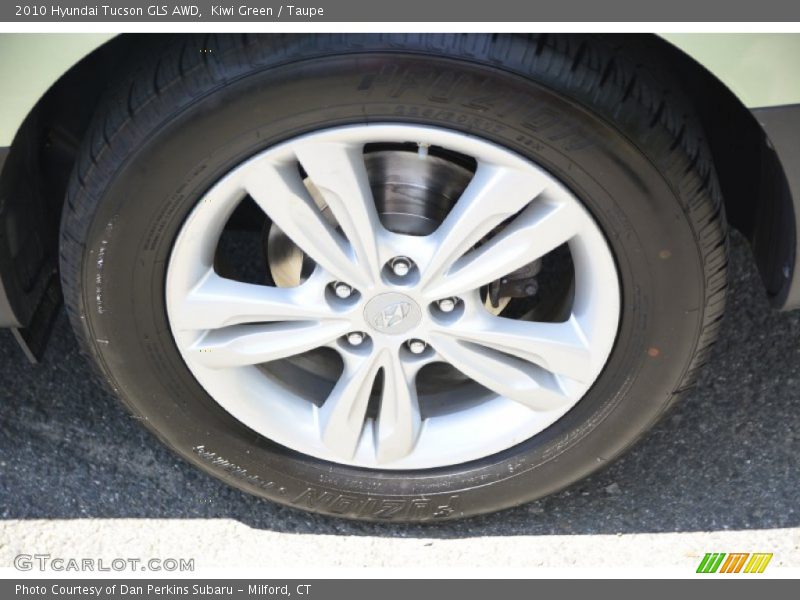 Kiwi Green / Taupe 2010 Hyundai Tucson GLS AWD
