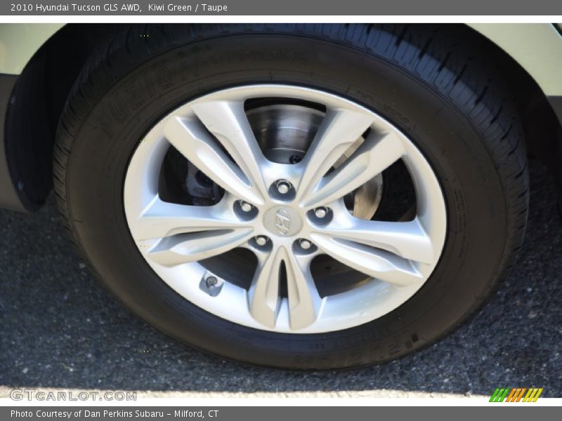 Kiwi Green / Taupe 2010 Hyundai Tucson GLS AWD