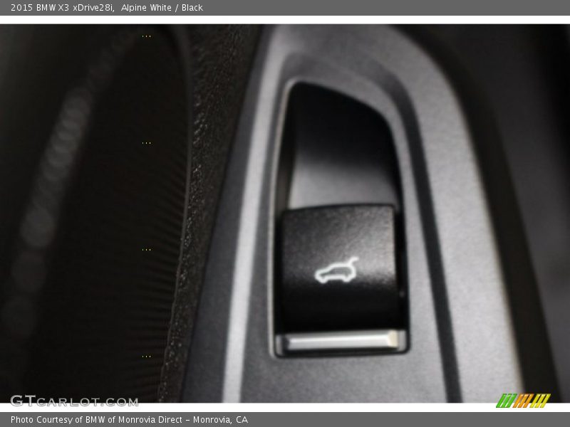 Alpine White / Black 2015 BMW X3 xDrive28i