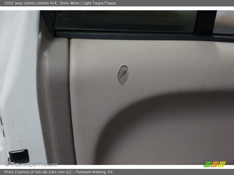 Stone White / Light Taupe/Taupe 2003 Jeep Liberty Limited 4x4