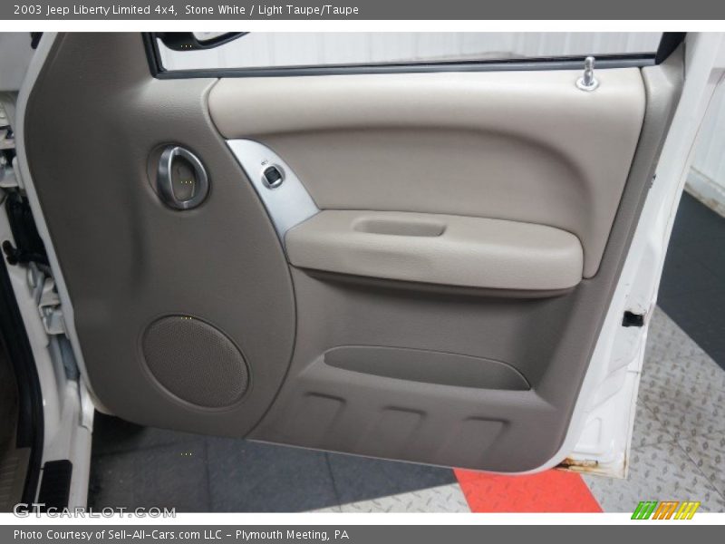Stone White / Light Taupe/Taupe 2003 Jeep Liberty Limited 4x4