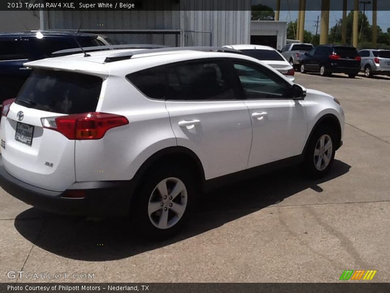 Super White / Beige 2013 Toyota RAV4 XLE