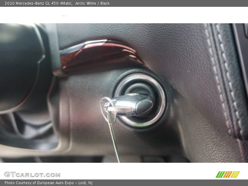 Arctic White / Black 2010 Mercedes-Benz GL 450 4Matic