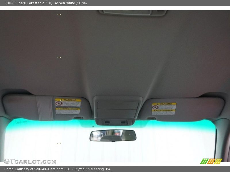 Aspen White / Gray 2004 Subaru Forester 2.5 X