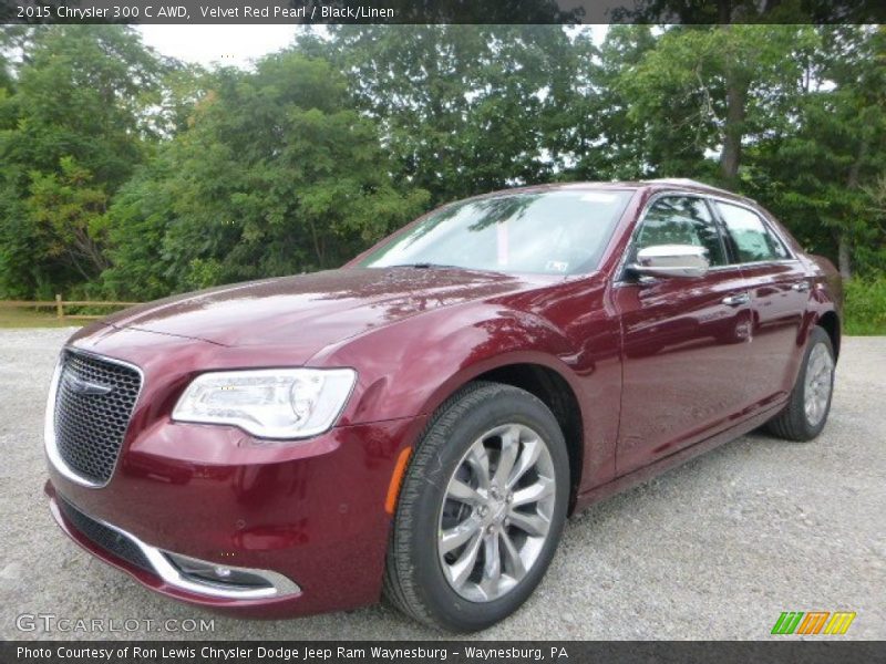 Front 3/4 View of 2015 300 C AWD