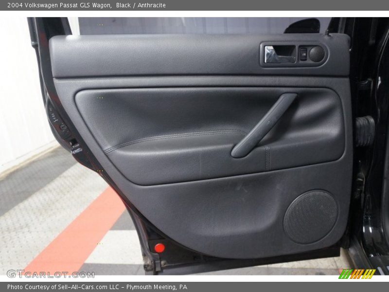 Black / Anthracite 2004 Volkswagen Passat GLS Wagon