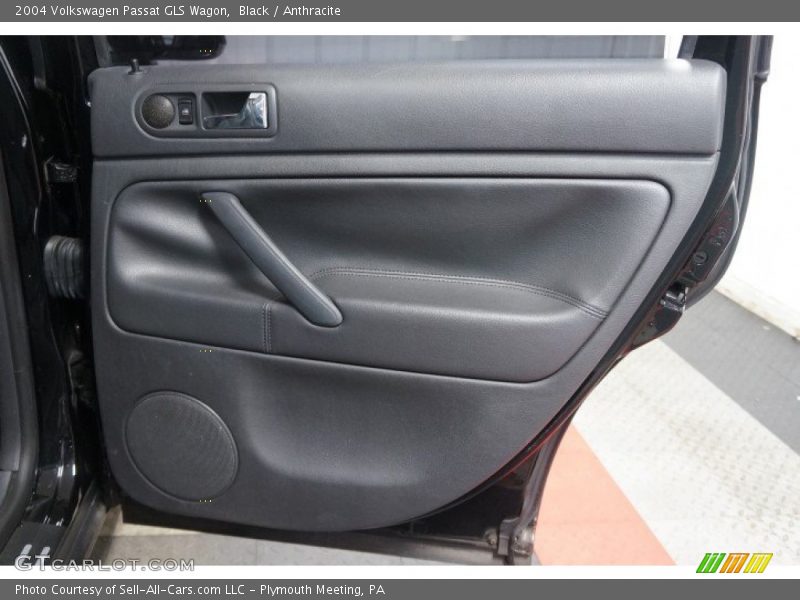 Black / Anthracite 2004 Volkswagen Passat GLS Wagon
