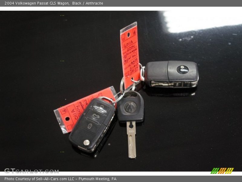 Black / Anthracite 2004 Volkswagen Passat GLS Wagon