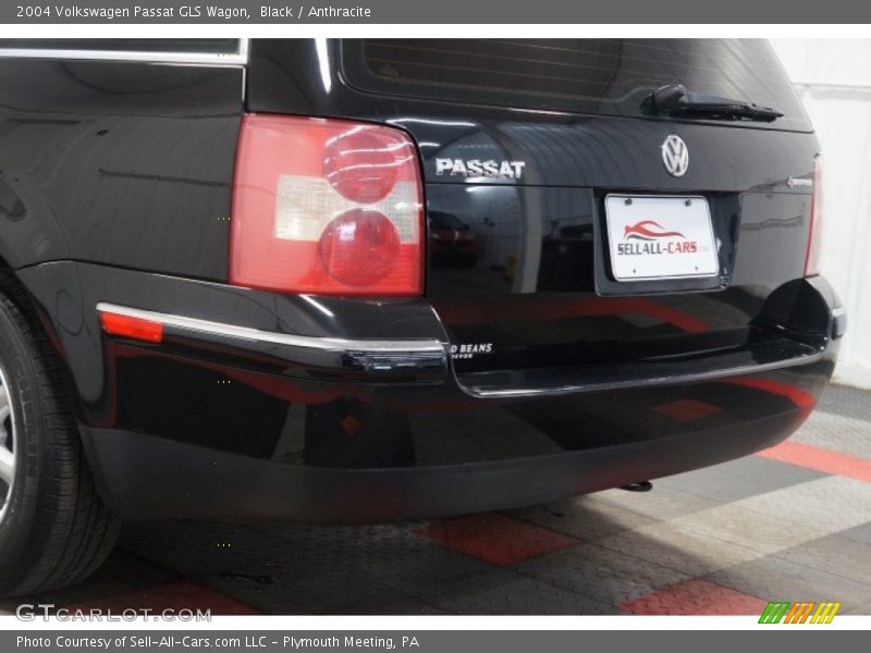 Black / Anthracite 2004 Volkswagen Passat GLS Wagon