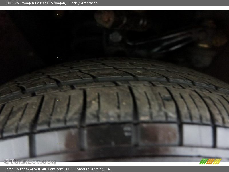 Black / Anthracite 2004 Volkswagen Passat GLS Wagon