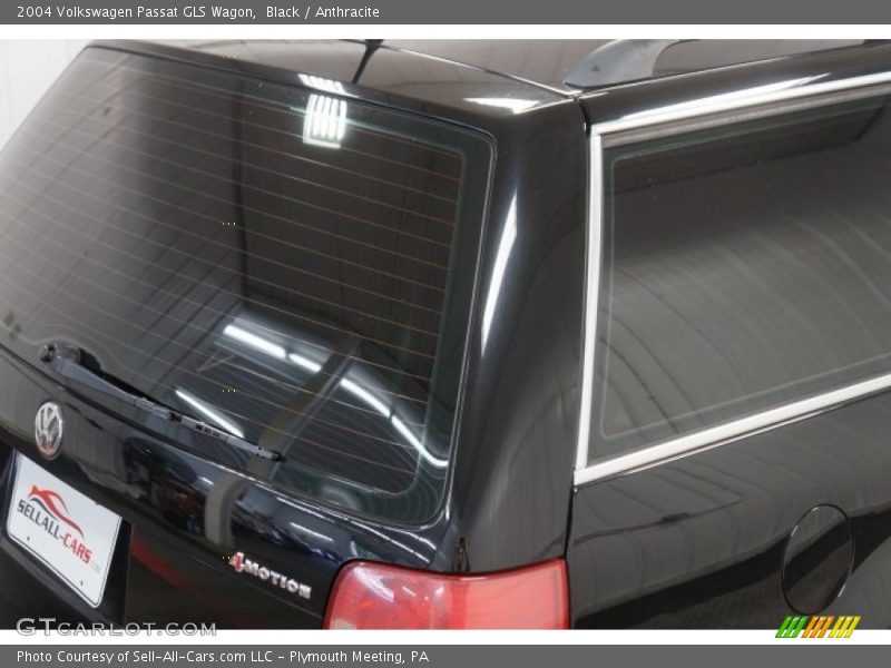 Black / Anthracite 2004 Volkswagen Passat GLS Wagon