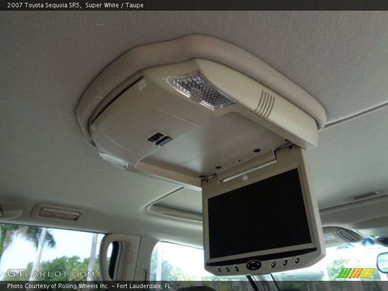 Super White / Taupe 2007 Toyota Sequoia SR5