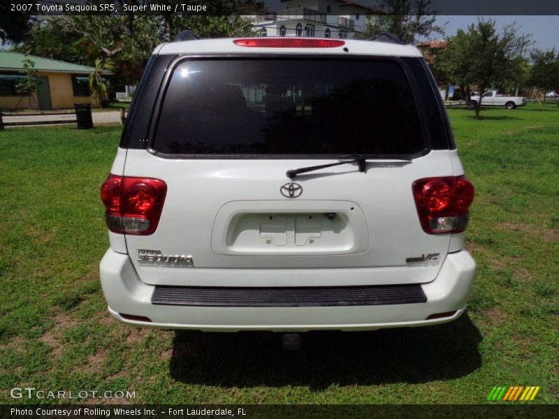 Super White / Taupe 2007 Toyota Sequoia SR5