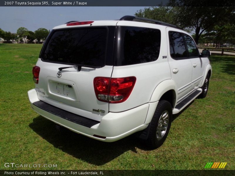 Super White / Taupe 2007 Toyota Sequoia SR5