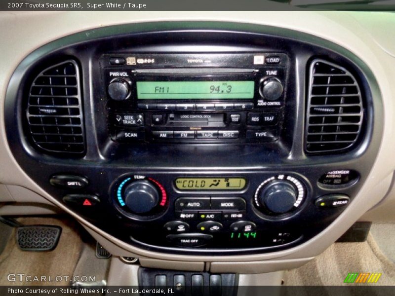Controls of 2007 Sequoia SR5