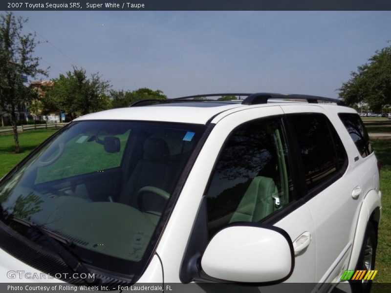 Super White / Taupe 2007 Toyota Sequoia SR5