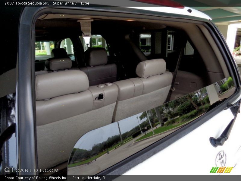 Super White / Taupe 2007 Toyota Sequoia SR5