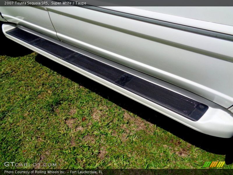 Super White / Taupe 2007 Toyota Sequoia SR5